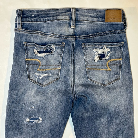 AE Hi-Rise Distressed Jegging Jeans 4S or 4 Short - Picture 5 of 9